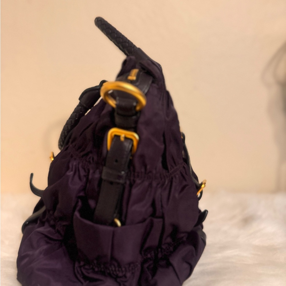 Authentic Prada tote bag - Picture 5 of 10